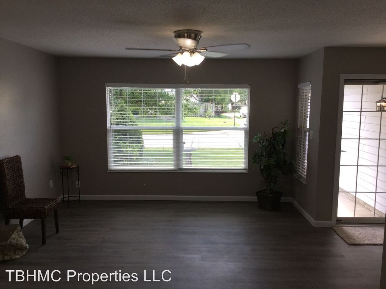 232 Highland Village Dr - Photo 3 of 15