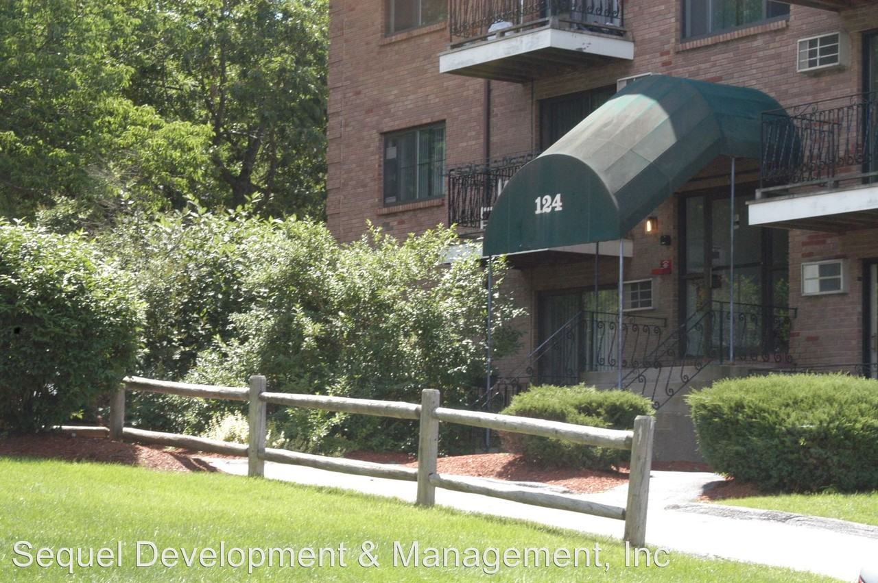 Mammoth Road Apartments in South Hooksett, South Hooksett, NH 03106