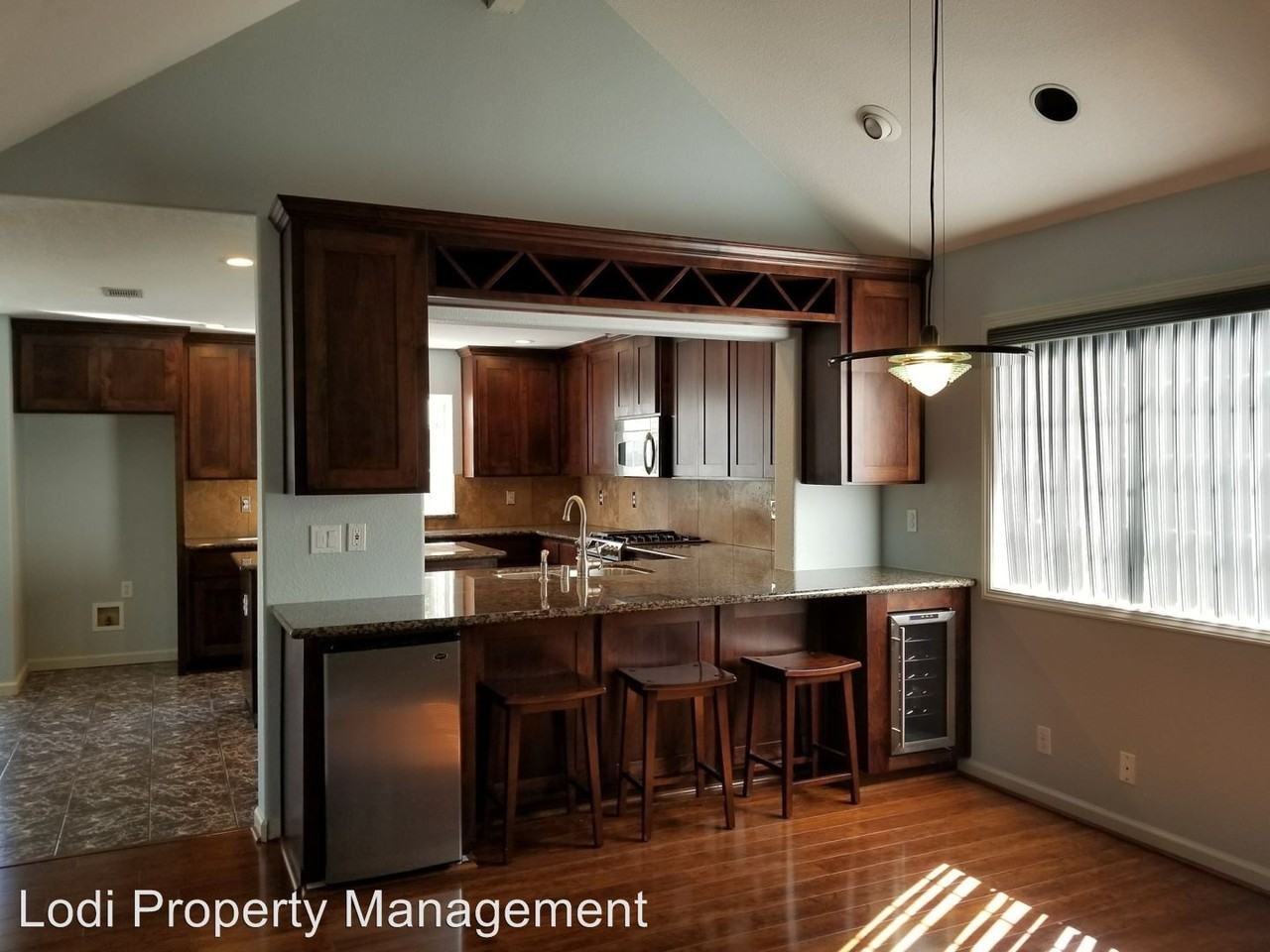 19014 Pebble Run - Photo 3 of 22