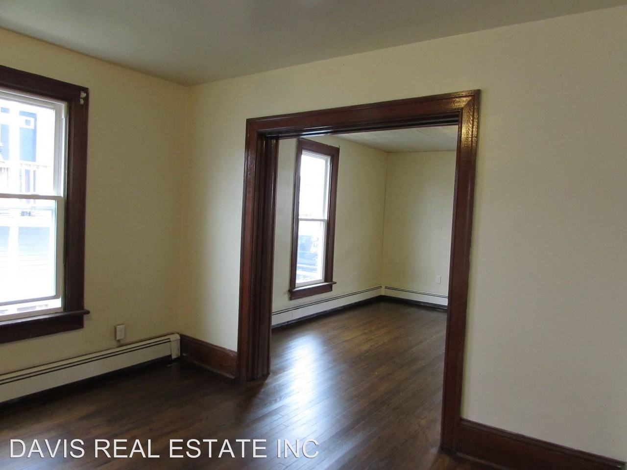 168 S Jones St - Photo 3 of 13