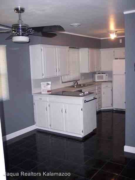 2730 Applelane Ave - Photo 3 of 13