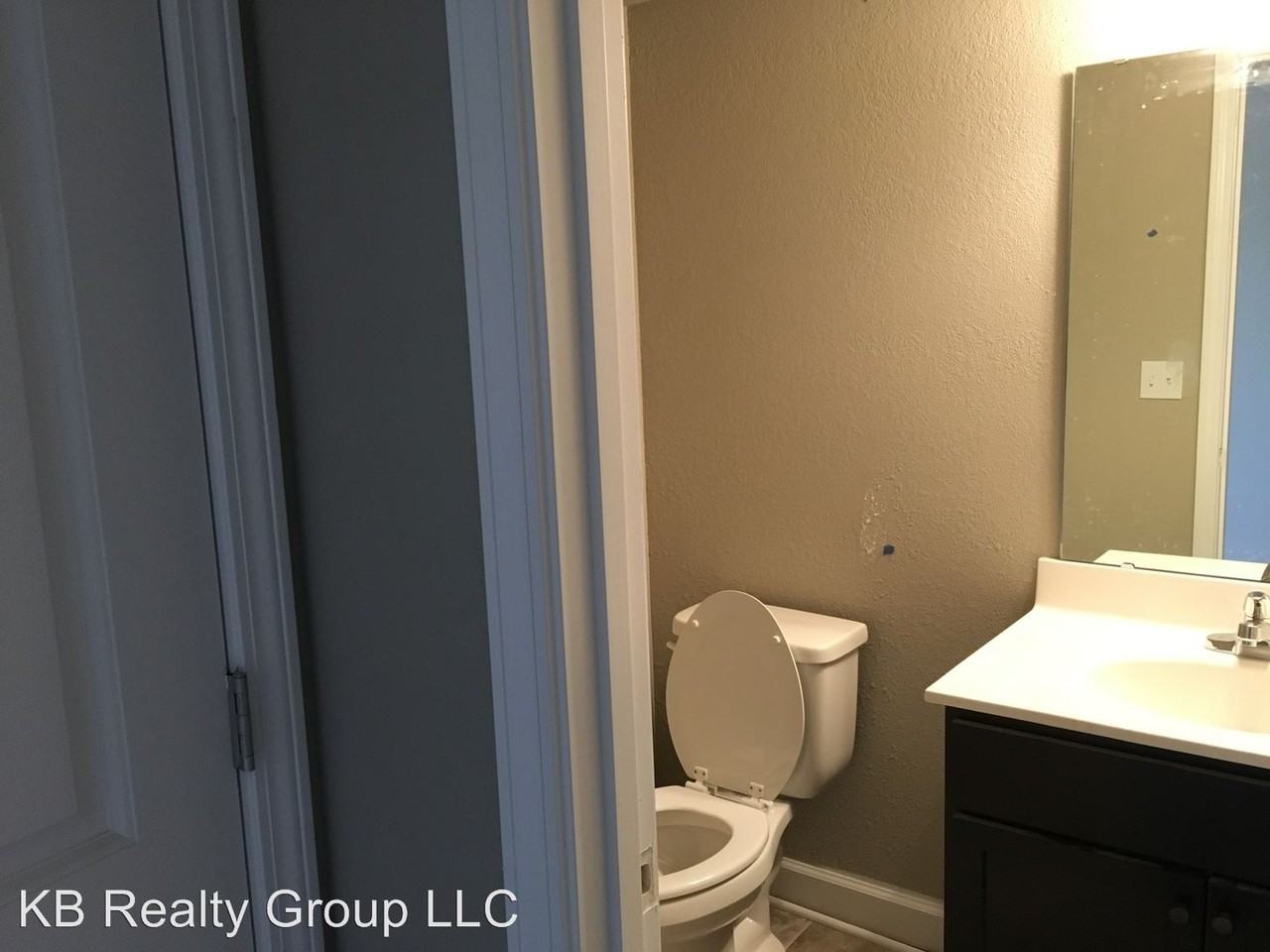 10922 Westover Rd - Photo 2 of 11