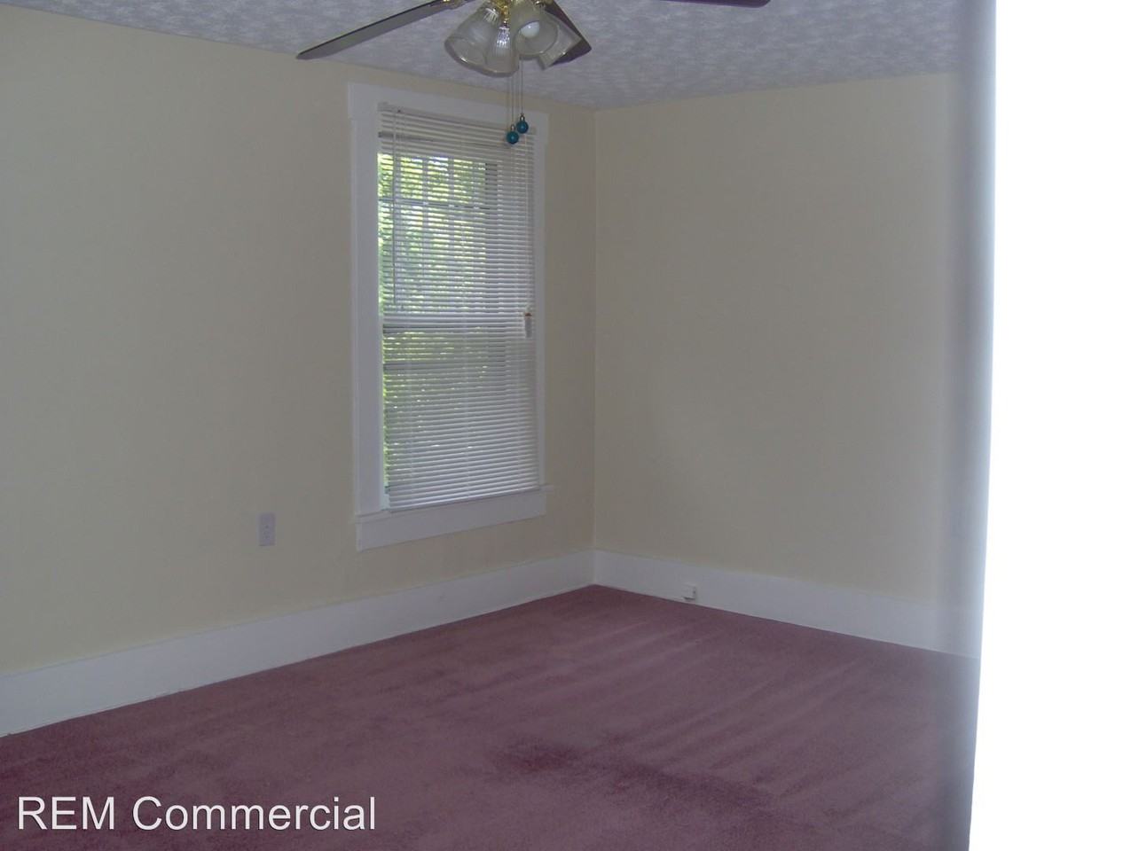 1306 16th St NW - Photo 3 of 6