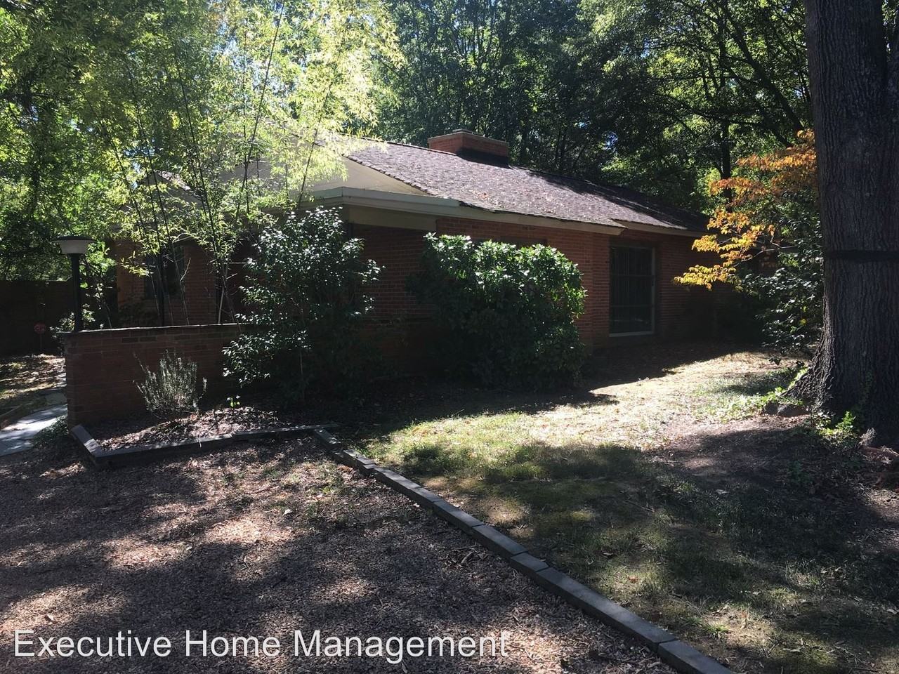 1015 Jefferson Dr - Photo 2 of 11