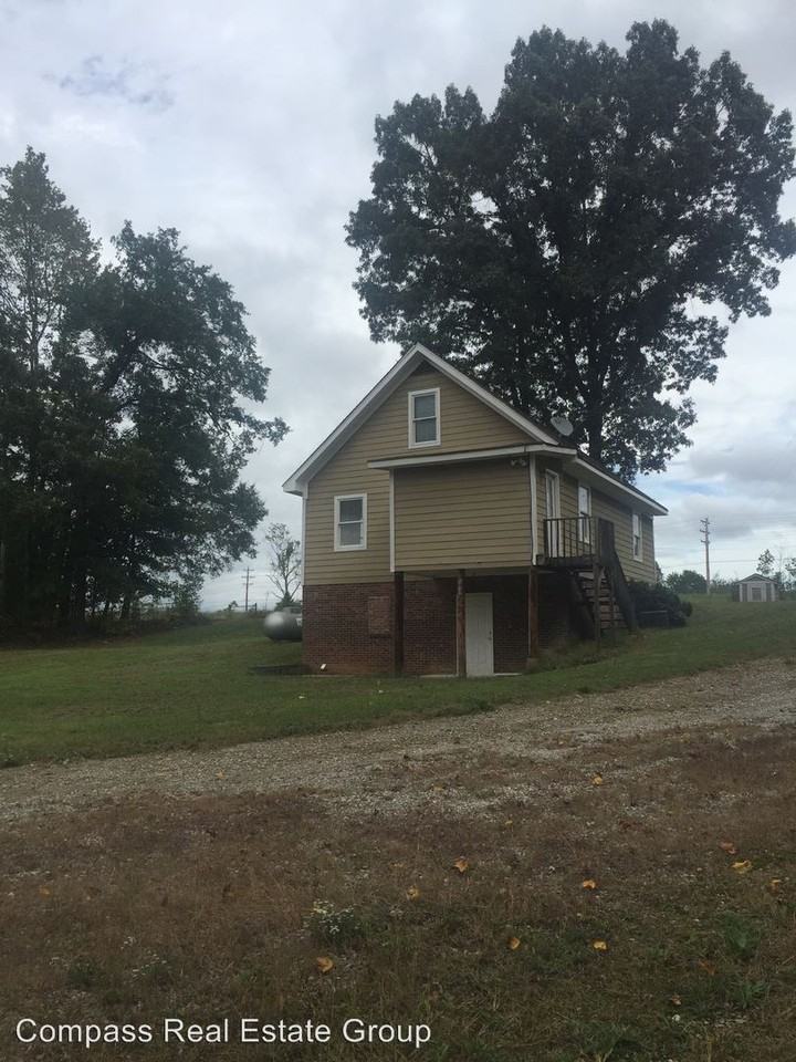 2646 Mariposa Rd - Photo 2 of 2