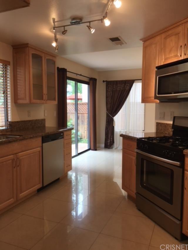 4218 Lost Springs Dr - Photo 2 of 12