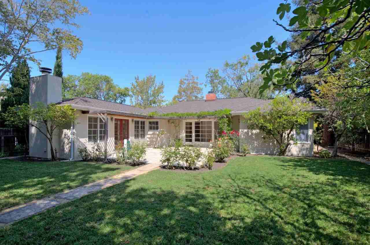 2090 Barbara Dr - Photo 3 of 21