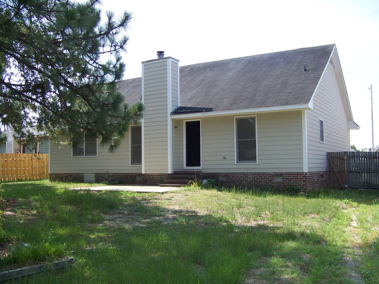 3330 Crosswinds Drive - Photo 2 of 16