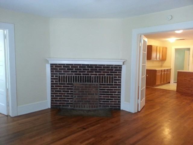 218 Asbury Avenue - Photo 2 of 9
