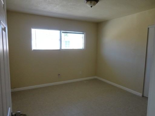 4778 Castle Ave - Photo 3 of 6