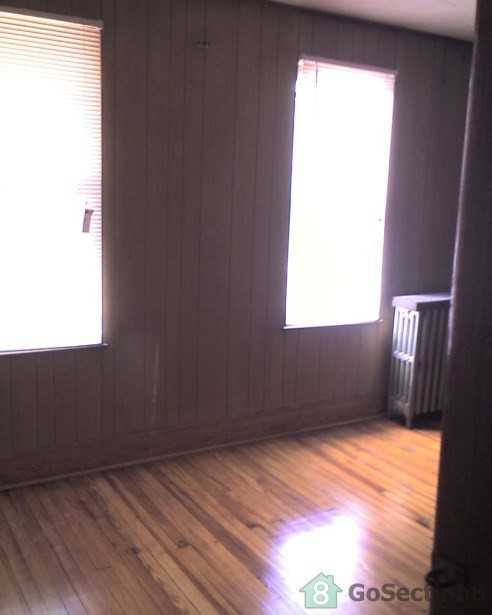 800 Unetta Ave - Photo 3 of 13