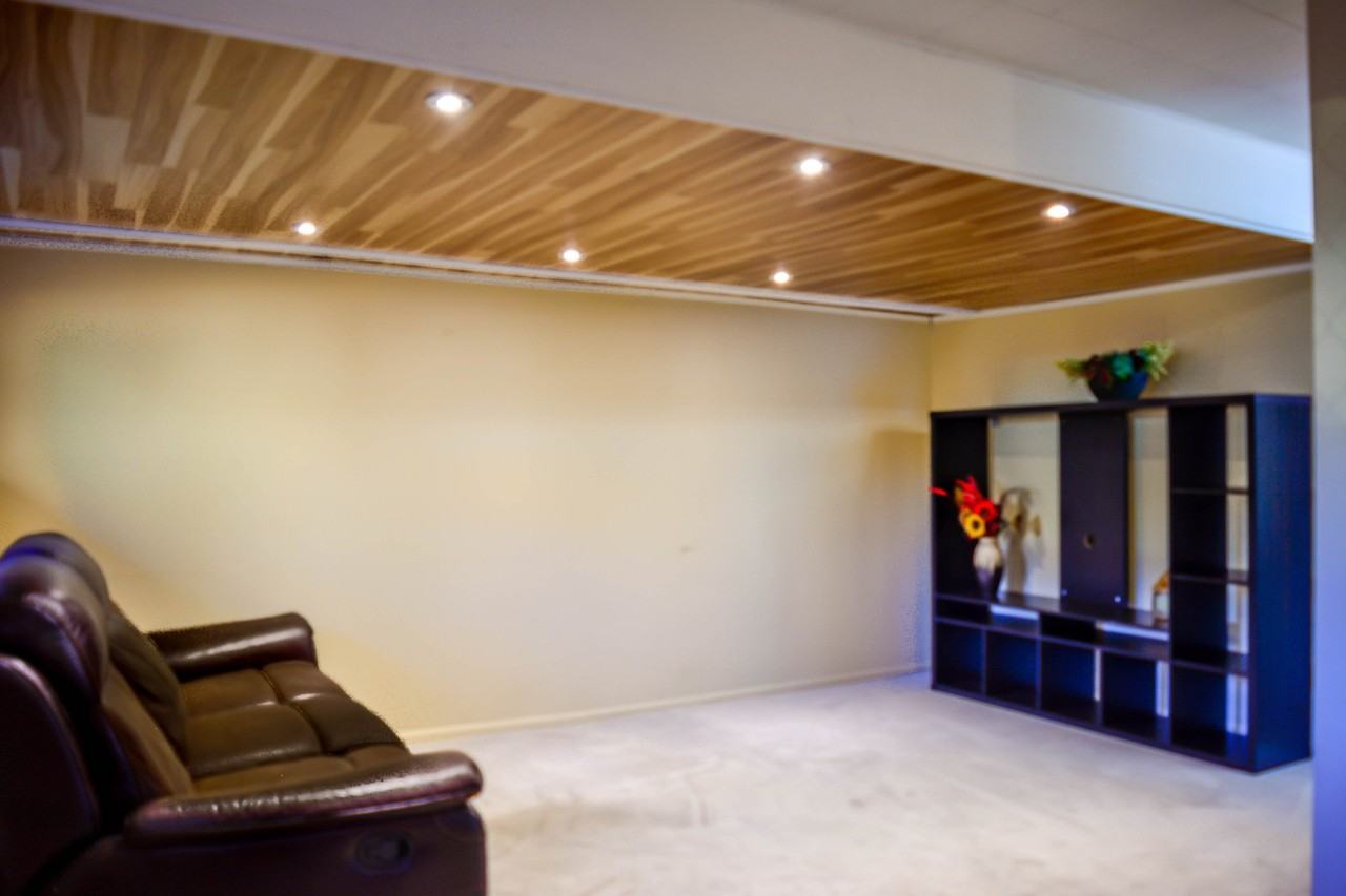 5030 49 Street - Photo 2 of 9