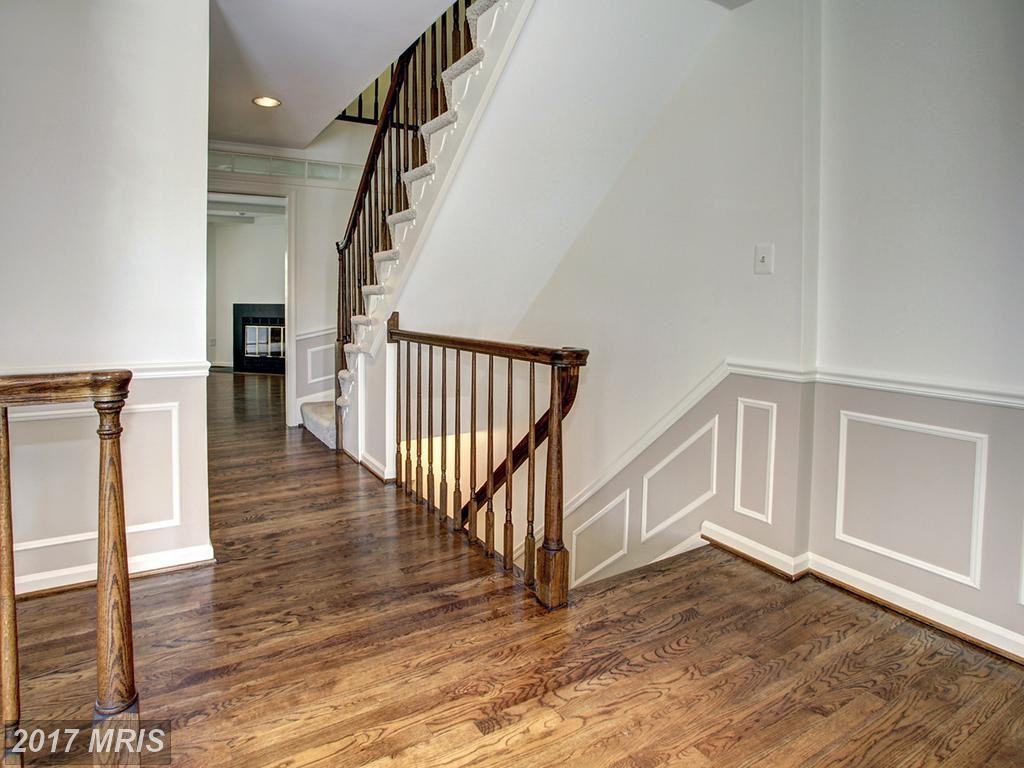 5723 Brewer House Cir - Photo 3 of 30