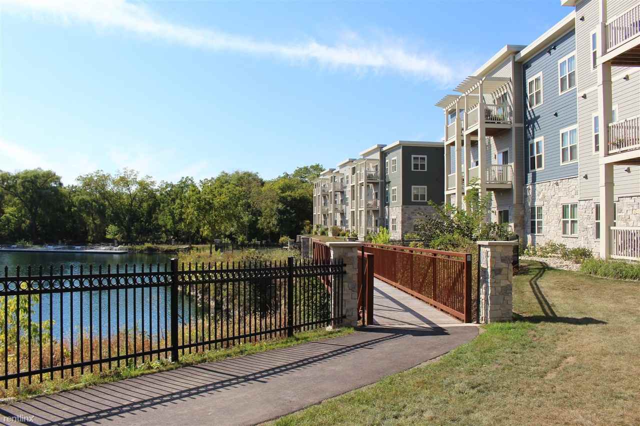 N63 W23207 Main St - Photo 3 of 7