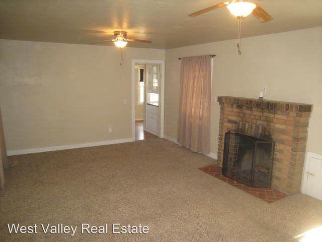 27545 Cypress St - Photo 2 of 13