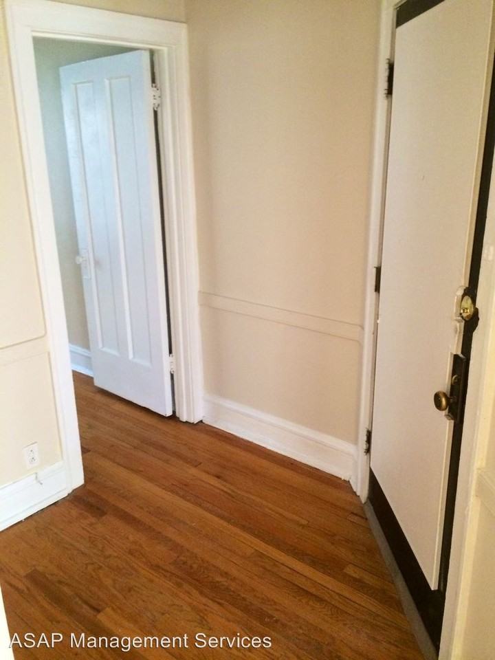 925-31 Forest - Photo 2 of 10