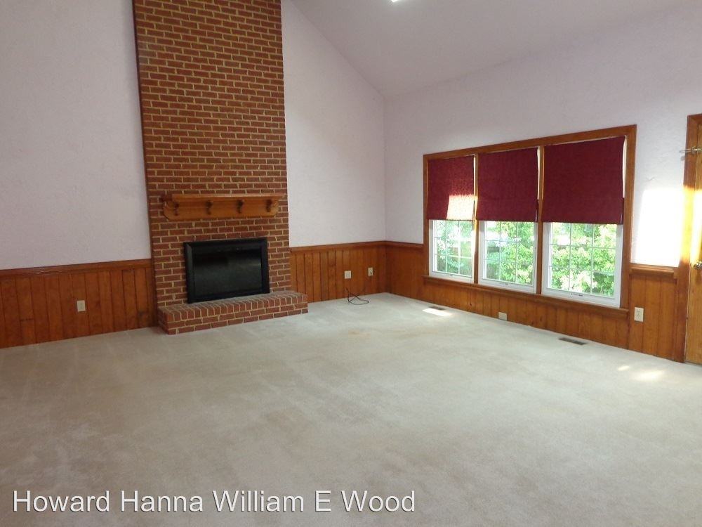 721 Poplar Forest Ct - Photo 2 of 23