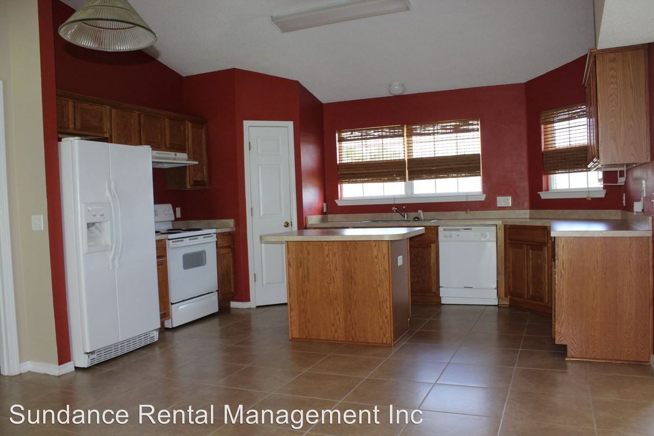 317 Egan Dr - Photo 2 of 16