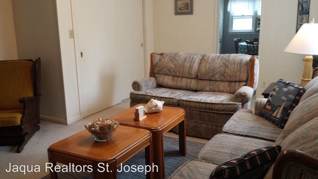 270 N Shore Dr - Photo 3 of 16