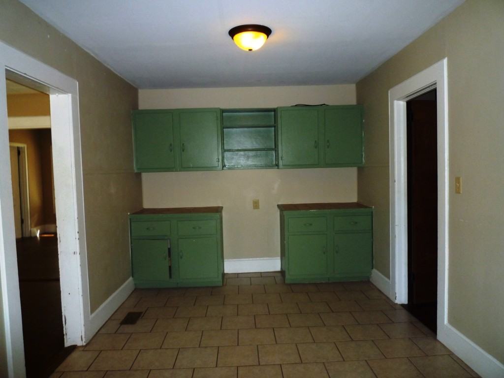 1675 Irwinton Road - Photo 2 of 17