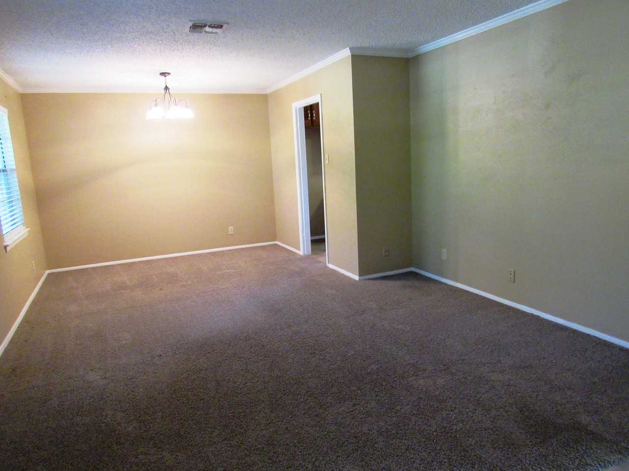 4417 Cactus Trail - Photo 3 of 17