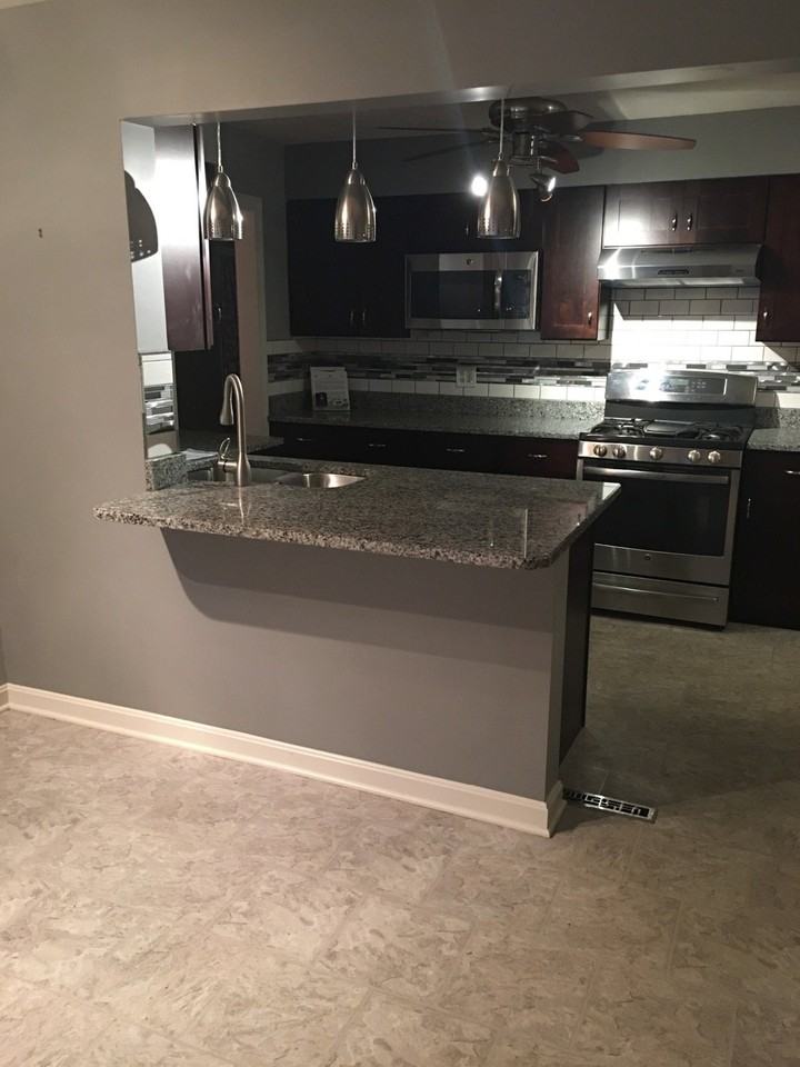 535 Parkside Blvd - Photo 2 of 15