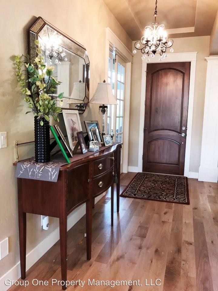 4294 S River Falls Ave - Photo 3 of 21