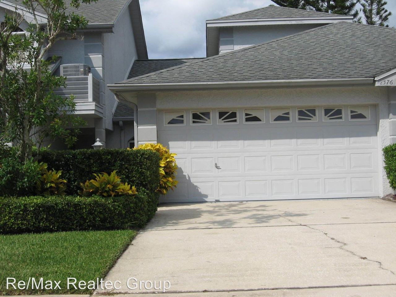 2576 Pine Cove Ln - Photo 2 of 29