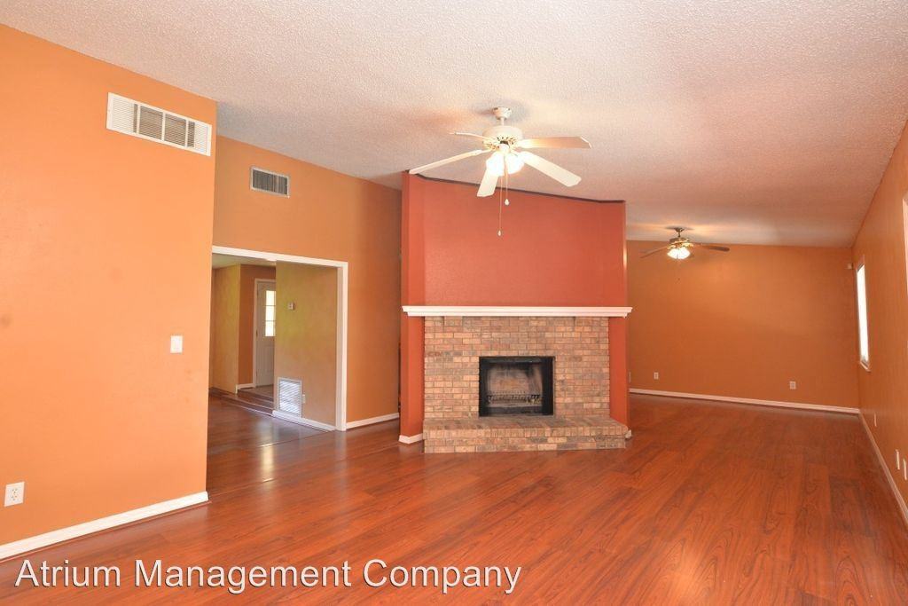 132 Dirksen Dr - Photo 2 of 9