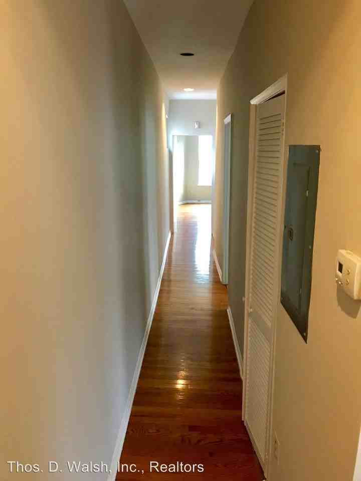 1719 4th ST NW - Photo 3 of 12