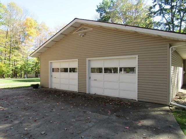 2417 Carribean Rd - Photo 3 of 29