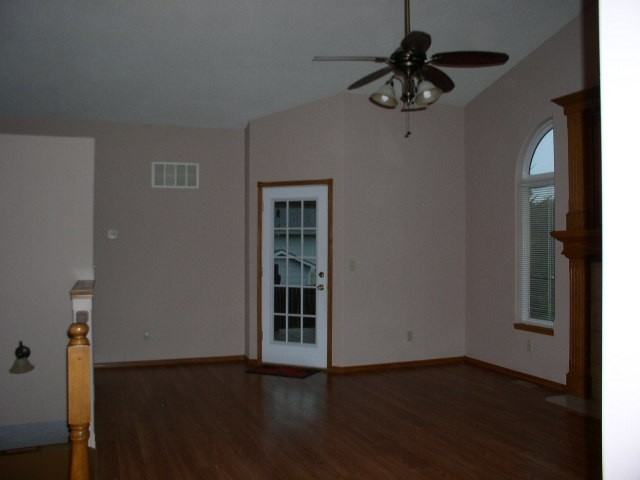 5309 S Ellis St - Photo 2 of 25