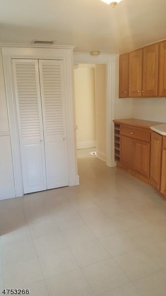 313 Main Ave - Photo 3 of 11