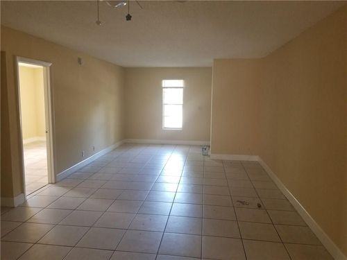 3690 Woodside Dr - Photo 3 of 6