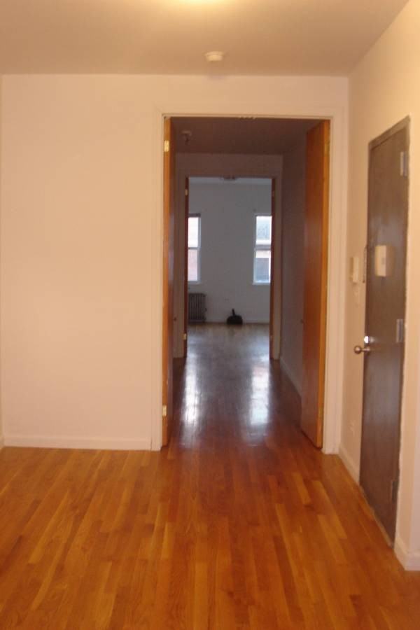 30 East 30th Street #22 - Photo 3 of 4