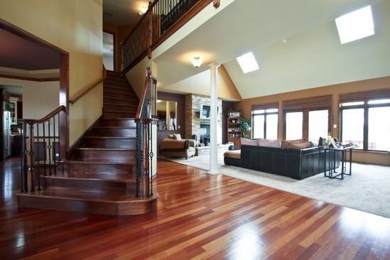 1331 Troon St - Photo 2 of 16