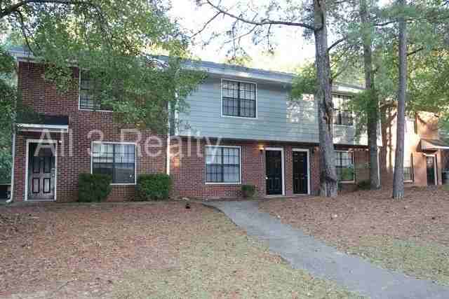 145 Meadowbrook Ct