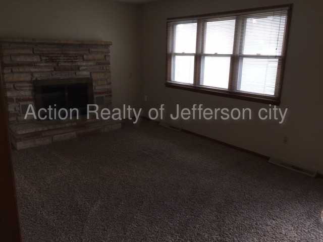 5210 Old Lohman Rd - Photo 2 of 12