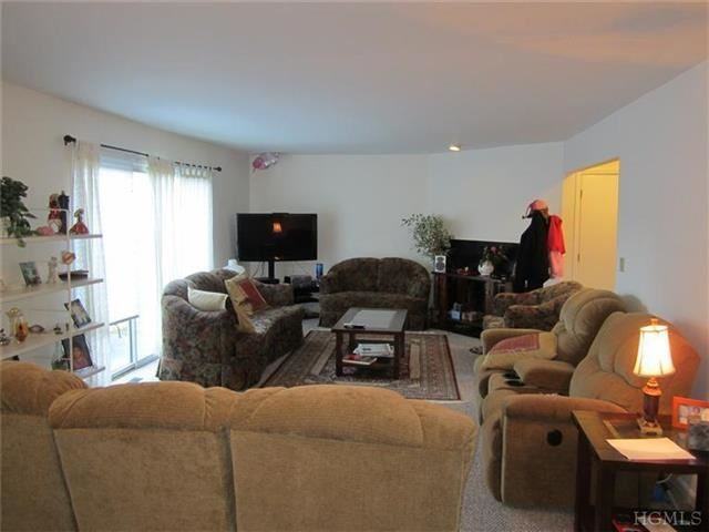 1 Kings Park Dr #1 - Photo 3 of 14