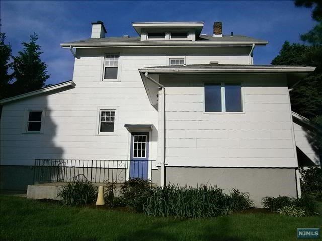 194 Somerset Rd - Photo 2 of 12