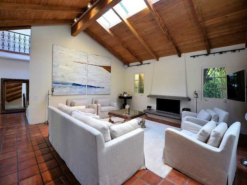 3535 Cross Creek Ln - Photo 2 of 14