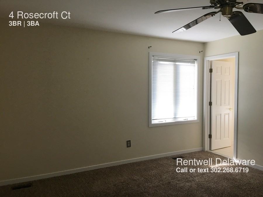 4 Rosecroft Ct - Photo 3 of 43