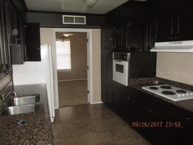 9321 Shaver Dr - Photo 3 of 28