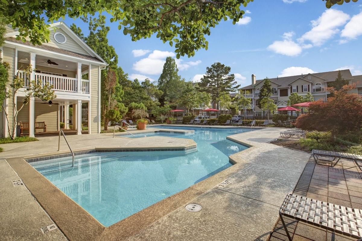 Avia at North Springs Apartments 7150 W Peachtree Dunwoody Road