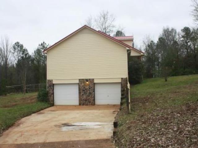 726 Arrowhead Ln - Photo 3 of 5