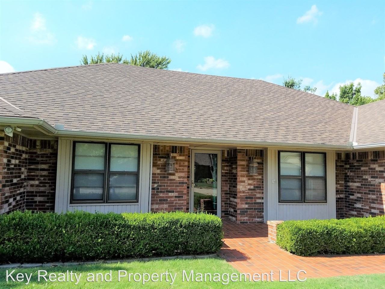 13305 Green Valley Dr - Photo 2 of 15