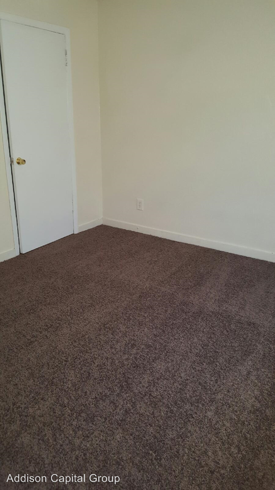 3006, 3020. 3040. 3060 Delmar Lane - Photo 3 of 9