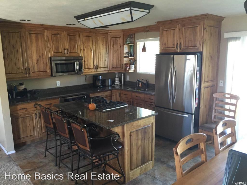 1500 N 110 W - Photo 3 of 8