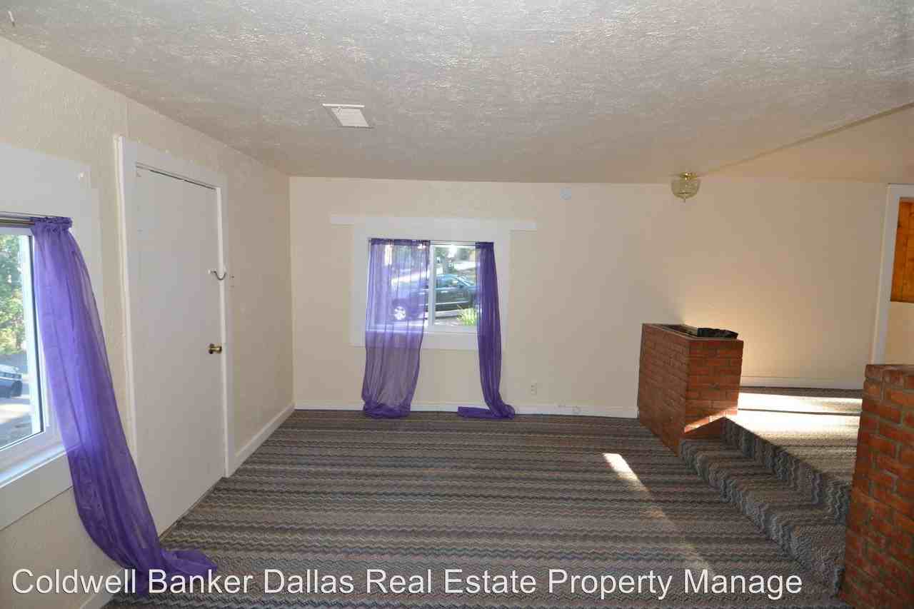 1631 E Mountain View Ave - Photo 2 of 8