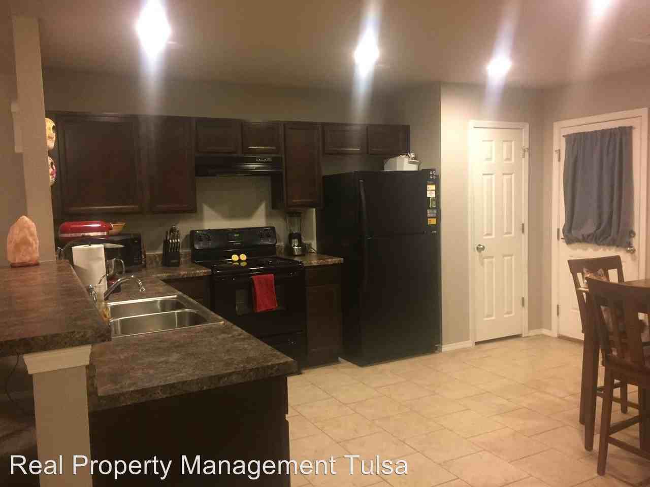 6707 N 128th E Ave - Photo 2 of 12